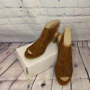 AMERICAN EAGLE heeled peep toe sandals  BROWN SIZE 8.5